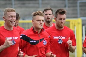 英超球队基于运动表现数据的个体化恢复方案，英超恢复训练