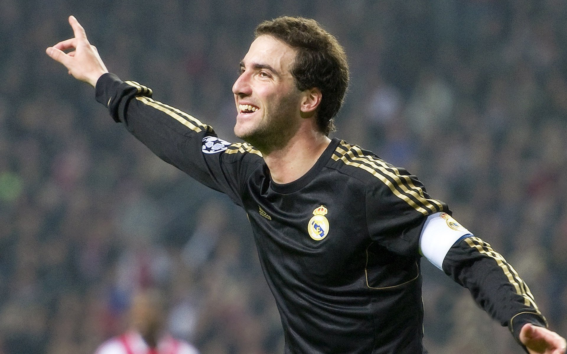 未来足球联盟：跨洲合作引领新发展，未来足球app下载